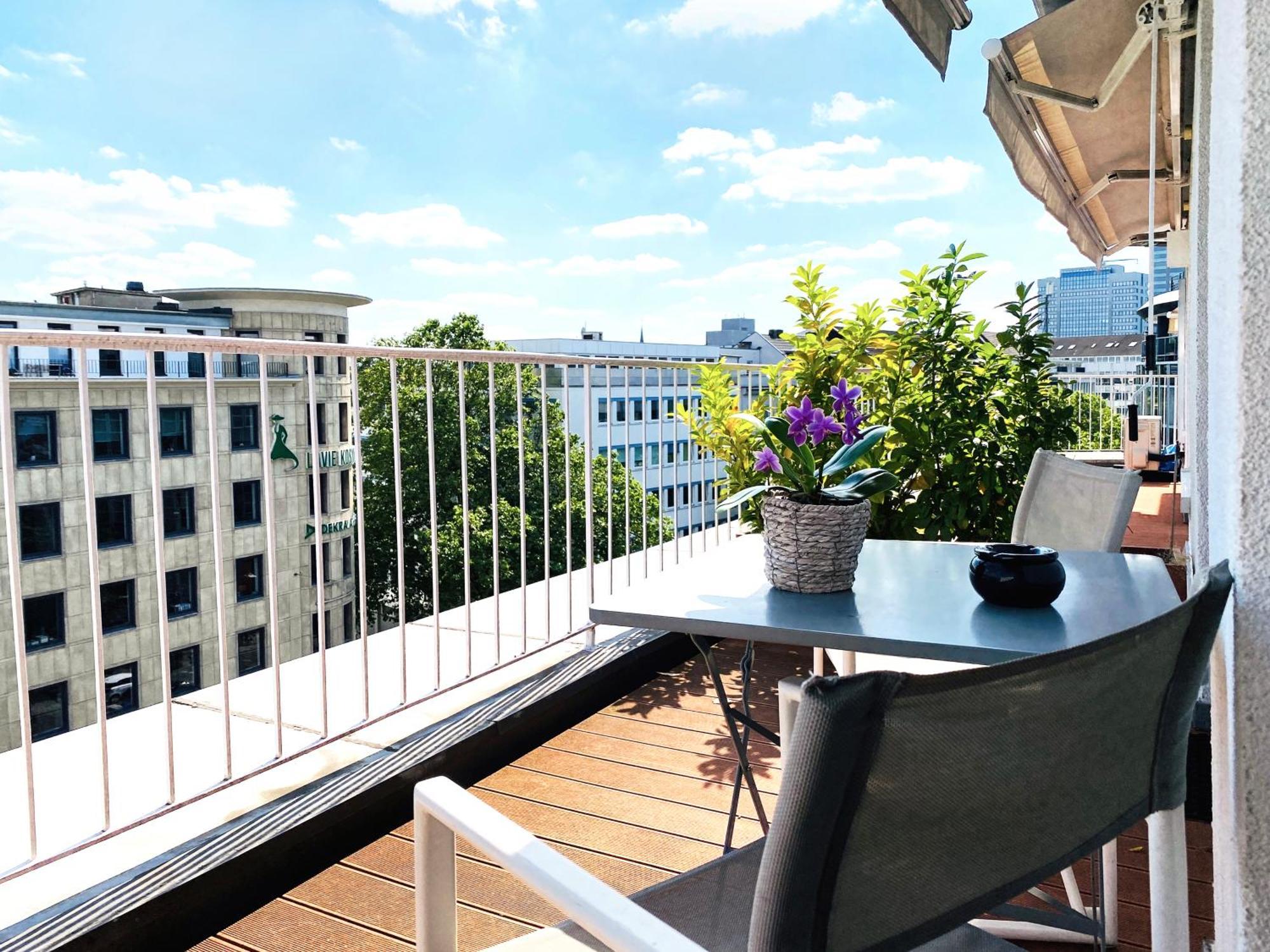 Victoria City And Koe Apartments — Photos 2
